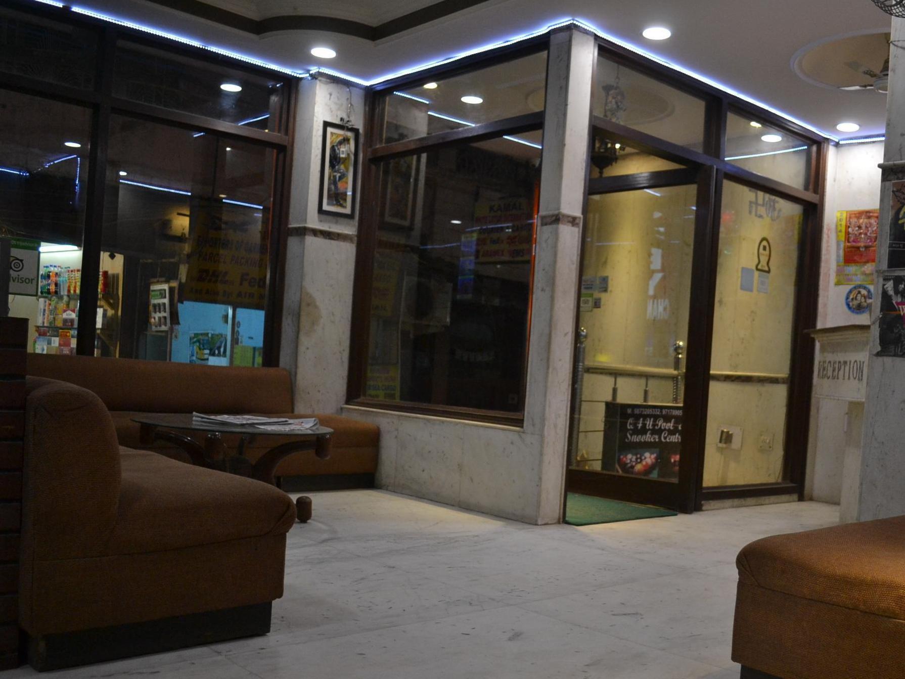 Spot Inn Hostel Neu-Delhi Exterior foto